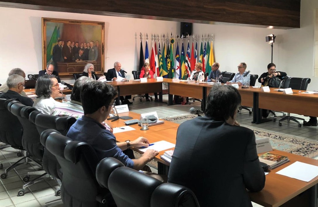 Seminário de Tropicologia Manuel Bandeira Gilberto Freyre 3